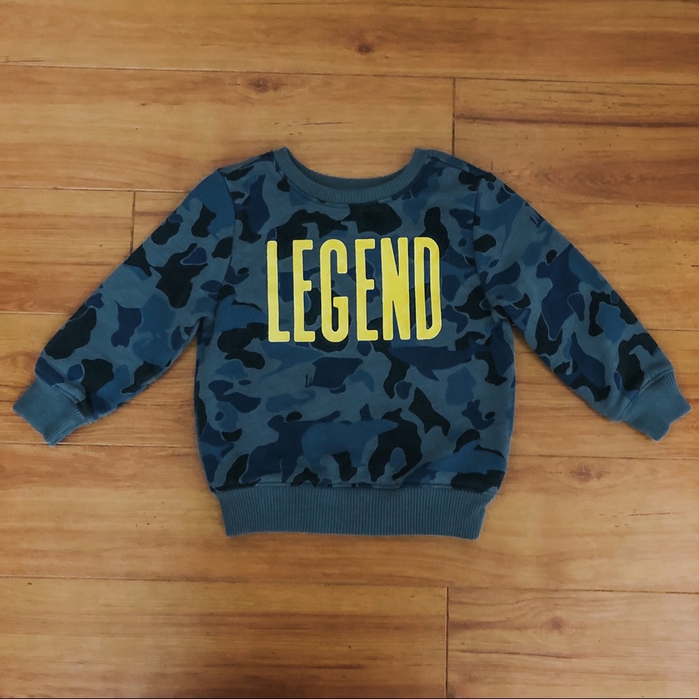 Old navy camo crewneck
